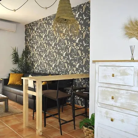 Azahares Turistico Apartment *